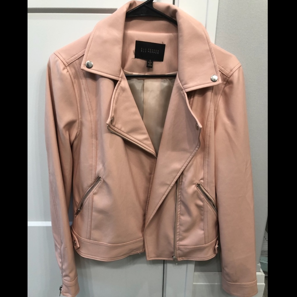 🌿Pink Faux Leather Jacket🌿